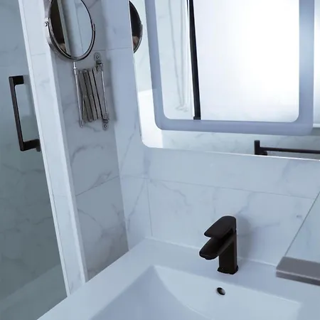 Bnbnova - Arc De Triomphe & Trocadero Square * Paris